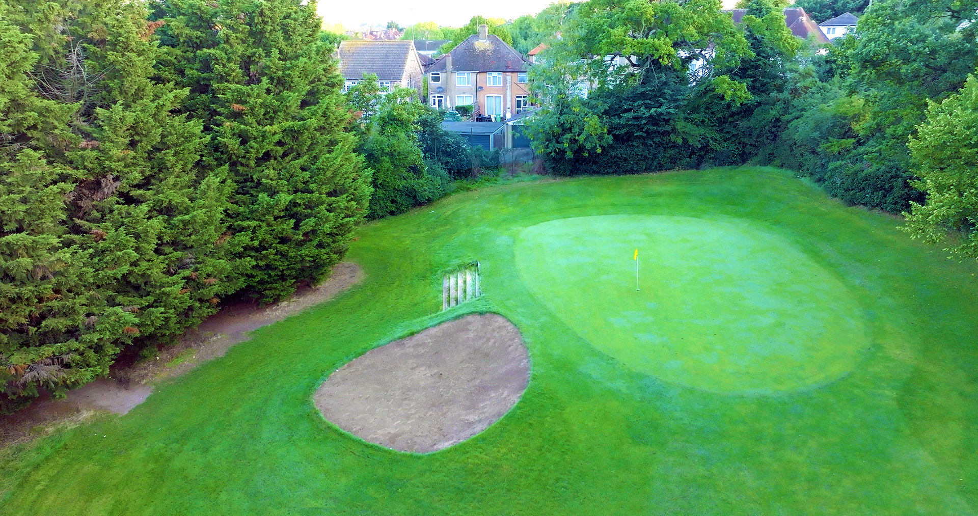 Hole 1 Brent Valley Golf Course