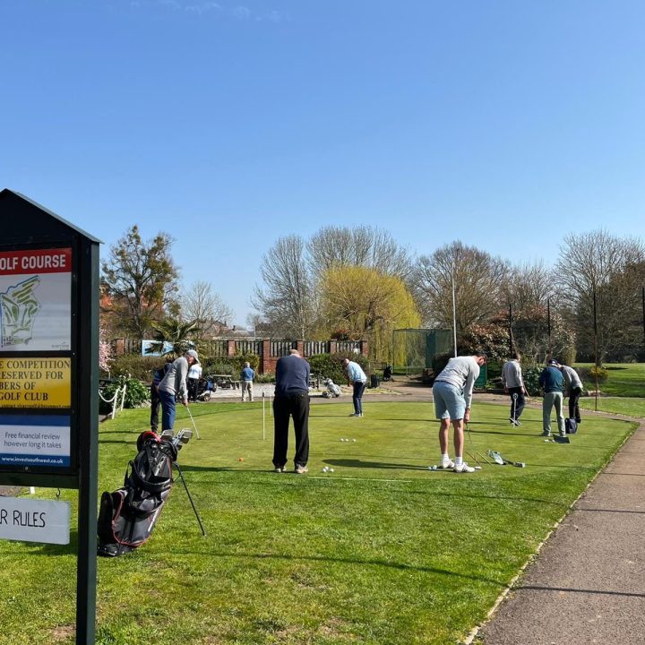 Vivary Park Golf Course putting green