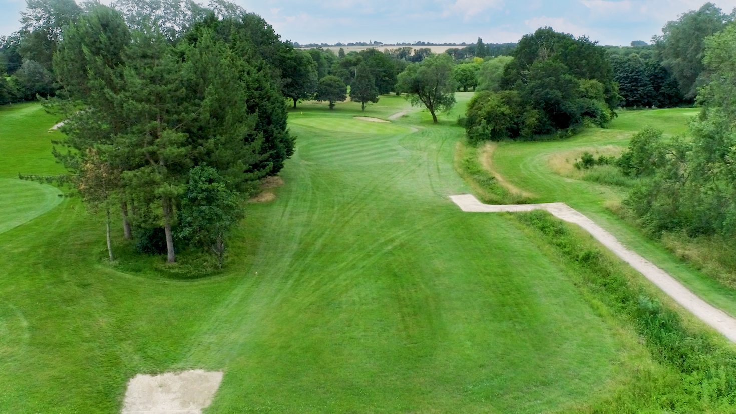 Hole 11 - Stevenage Golf and Conference Centre