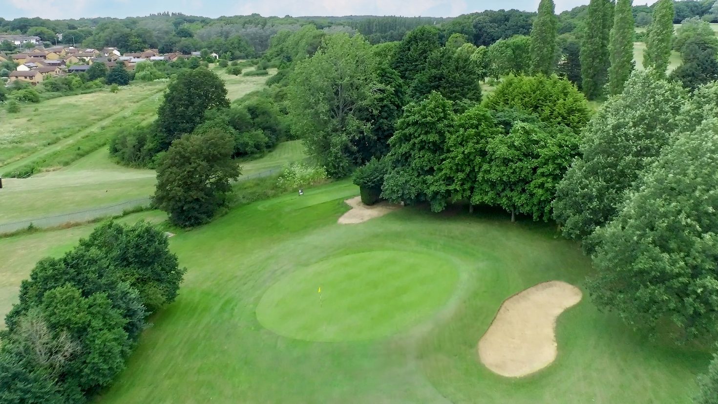 Hole 13 - Stevenage Golf and Conference Centre