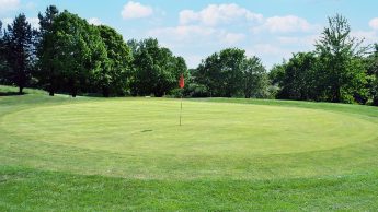 Hole 2 - Stevenage Golf and Conference Centre