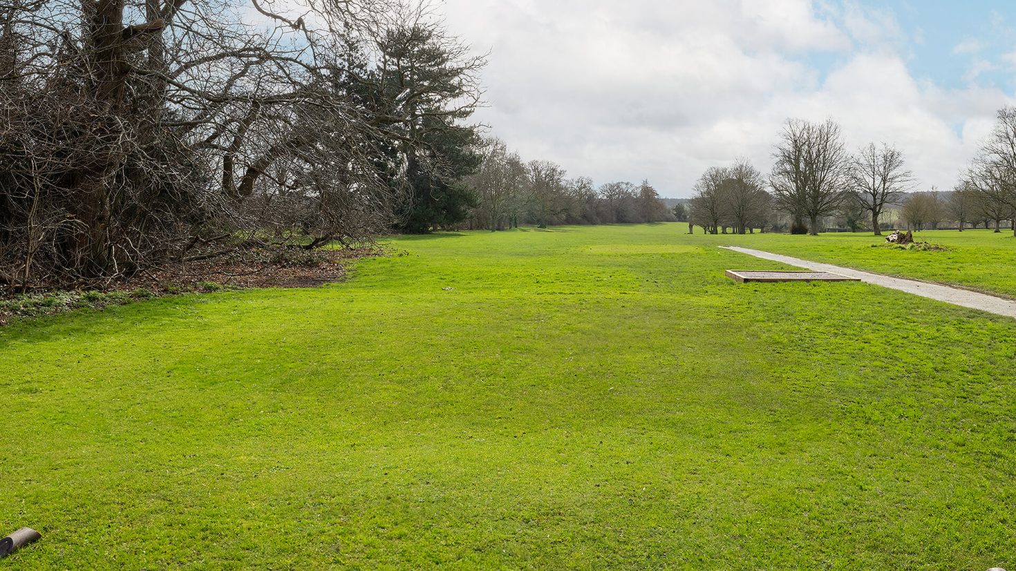 Batchwood Golf Course - Hole 17 Tee