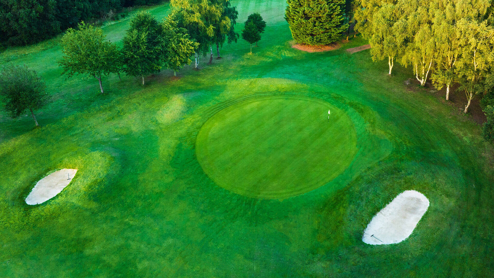 Hole 1 Downshire Golf Complex