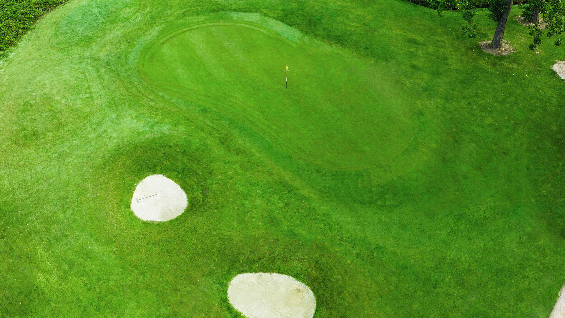 Hole 3 Downshire Golf Complex