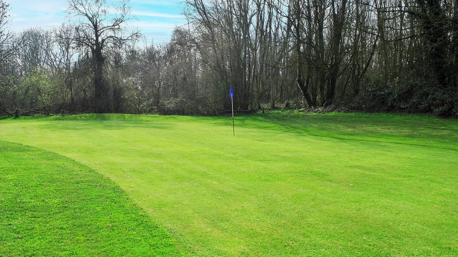 Lullingstone Golf Course - Valley Course Hole 1