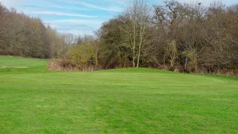 Lullingstone Golf Course - Valley Course Hole 2