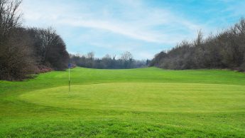 Lullingstone Golf Course - Valley Course Hole 2