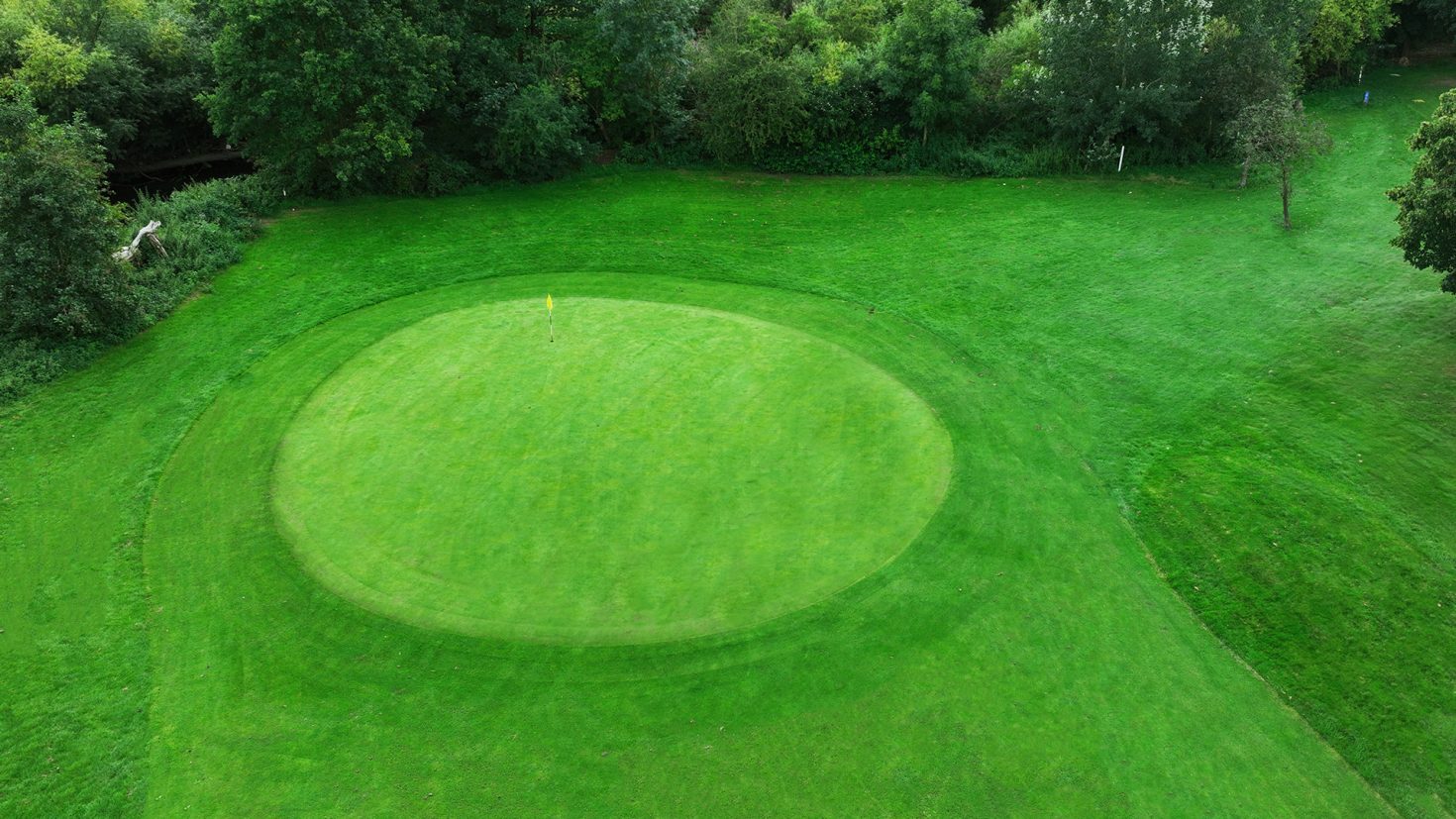 Hole 4 Perivale Golf Course
