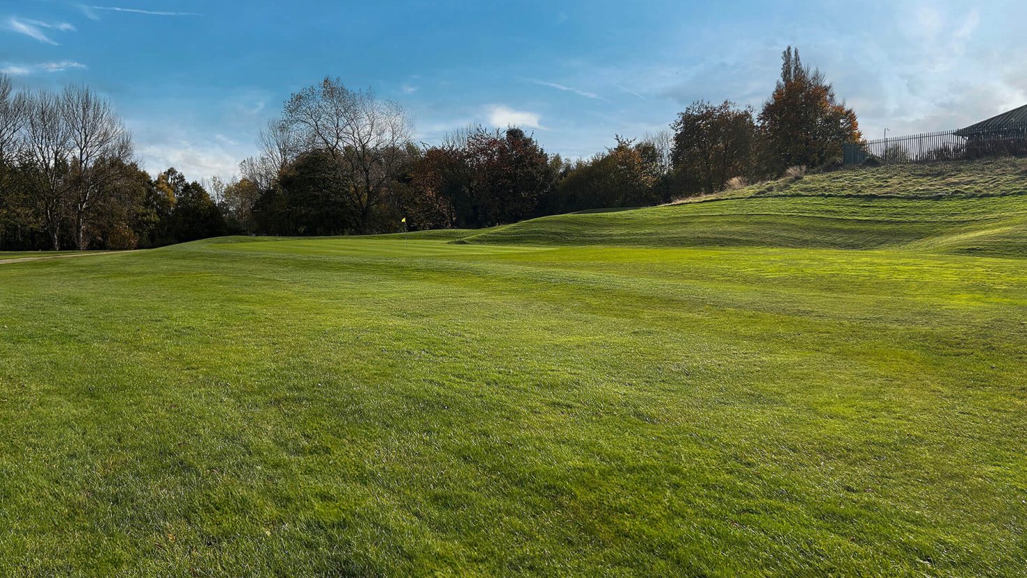 Tinsley Park Golf Course Hole 1