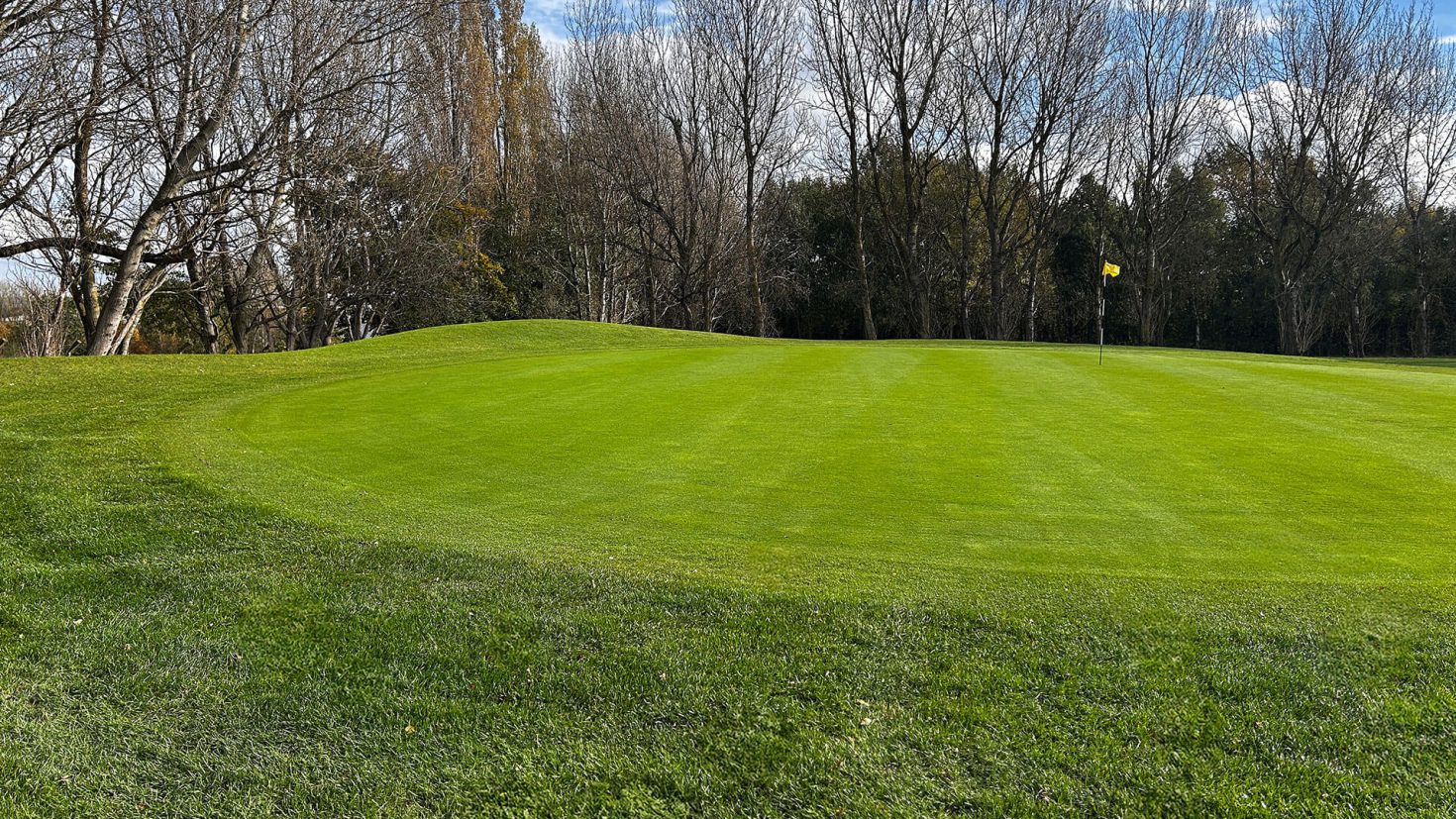 Tinsley Park Golf Course Hole 2